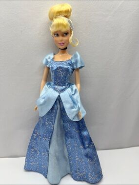 Disney Princess Cinderella Doll